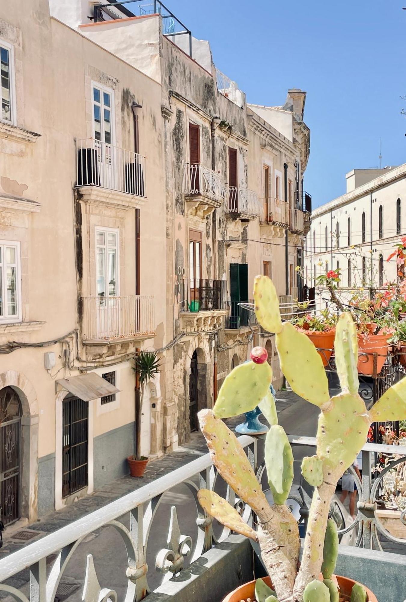 シラクーサVittorio Veneto By Bed&Brosアパートメント エクステリア 写真